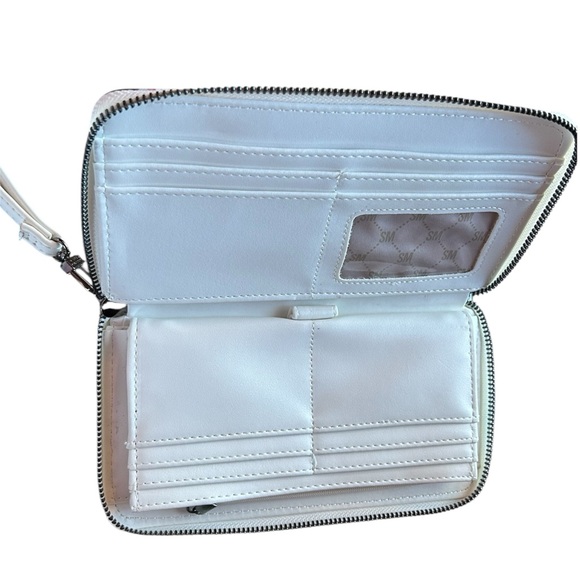 Steve Madden Floral Zip Around Wallet Wristlet Red Roses - Picture 3 of 3